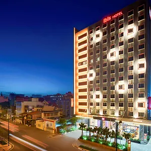 Hotel Ibis Saigon Airport, Ho Chi Minh-Byen